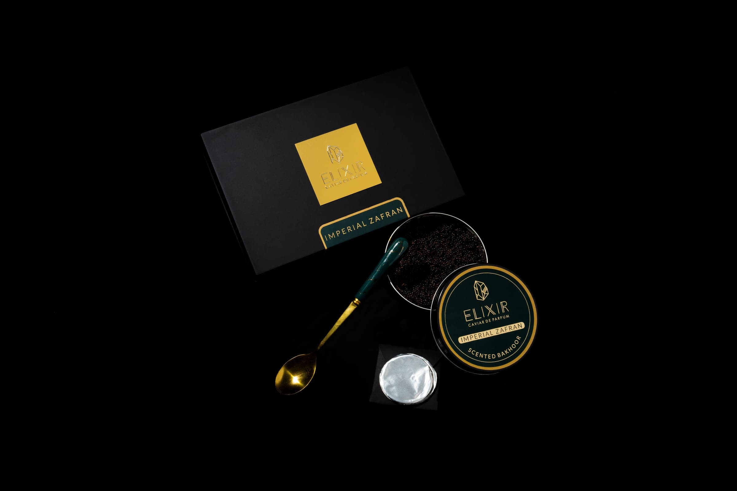 The Imperial Zafran box, the open tin, the spoon and a disc of foil